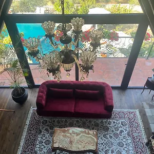 Sunrise House - Swimming Pool Berat
